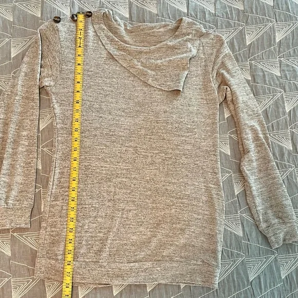 NWOT Women’s Long Sleeve Tunic Top Lightweight Sweater - Picture 13 of 13